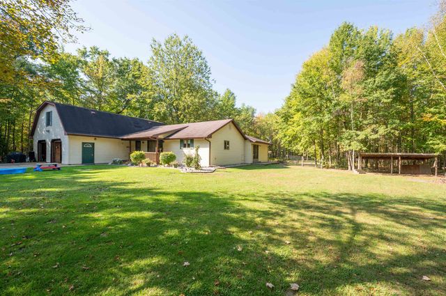 2554 S Fordney Road, Hemlock, MI 48626