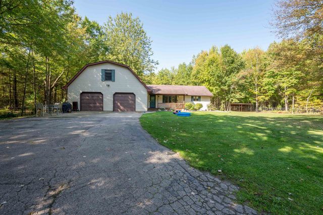 2554 S Fordney Road, Hemlock, MI 48626