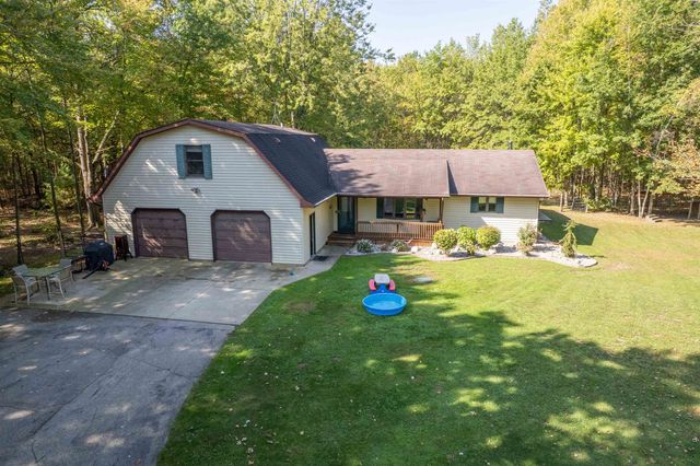 2554 S Fordney Road, Hemlock, MI 48626