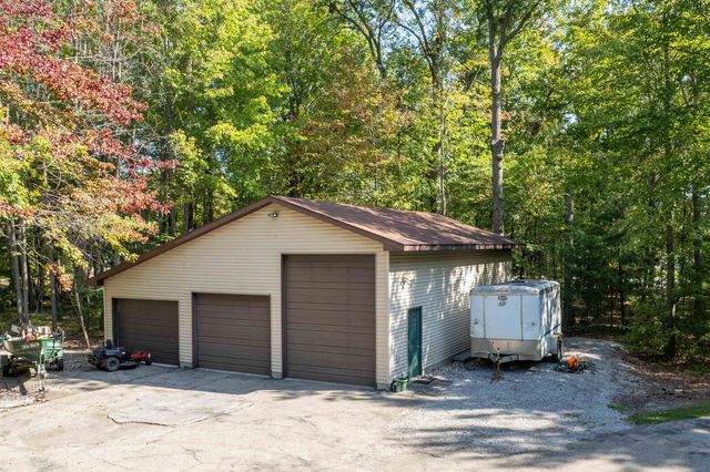 2554 S Fordney Road, Hemlock, MI 48626