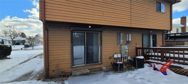 19113 Watercrest Avenue, Maple Heights, OH 44137