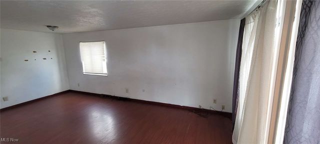 19113 Watercrest Avenue, Maple Heights, OH 44137