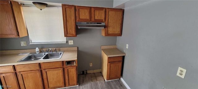 19113 Watercrest Avenue, Maple Heights, OH 44137