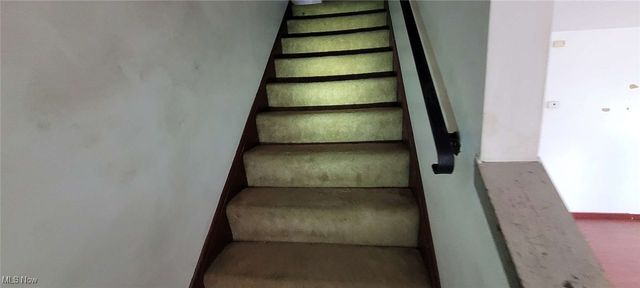 19113 Watercrest Avenue, Maple Heights, OH 44137