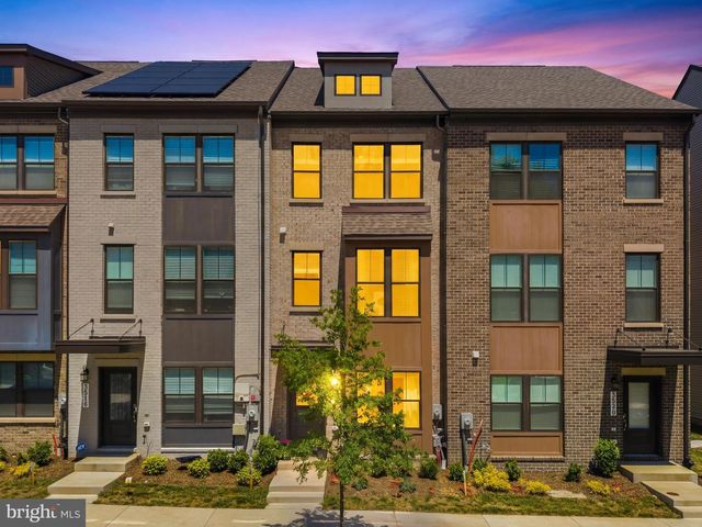 3518 STELLA BLUE DR, Hyattsville, MD 20782