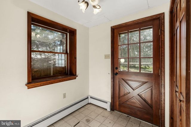 39 GILL RD, Mohnton, PA 19540