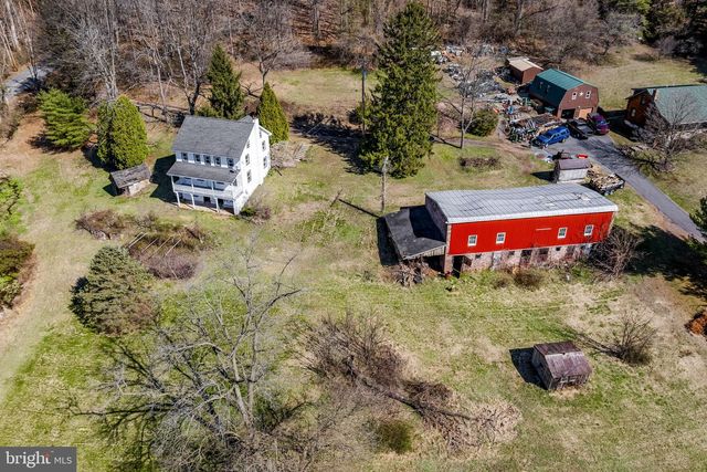 39 GILL RD, Mohnton, PA 19540