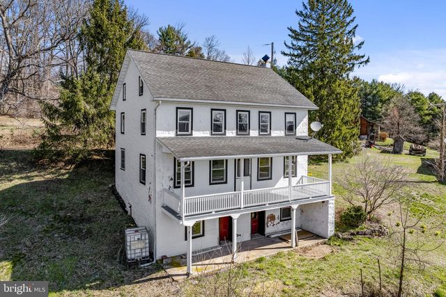 39 GILL RD, Mohnton, PA 19540