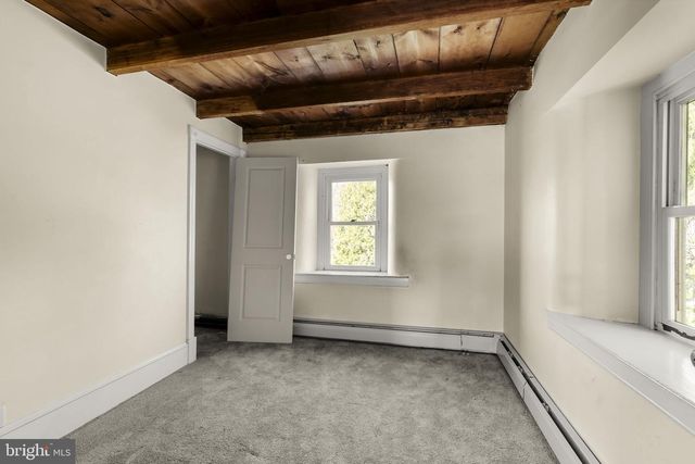 39 GILL RD, Mohnton, PA 19540