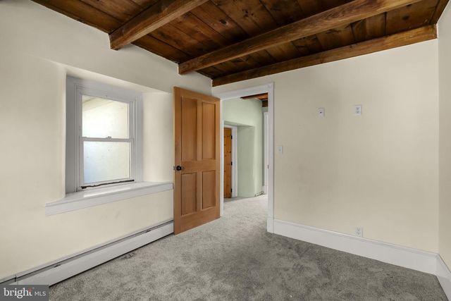 39 GILL RD, Mohnton, PA 19540