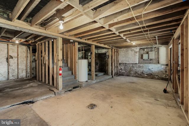 39 GILL RD, Mohnton, PA 19540