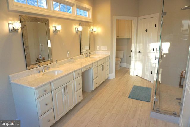 20269 ISLAND VIEW CT, Sterling, VA 20165