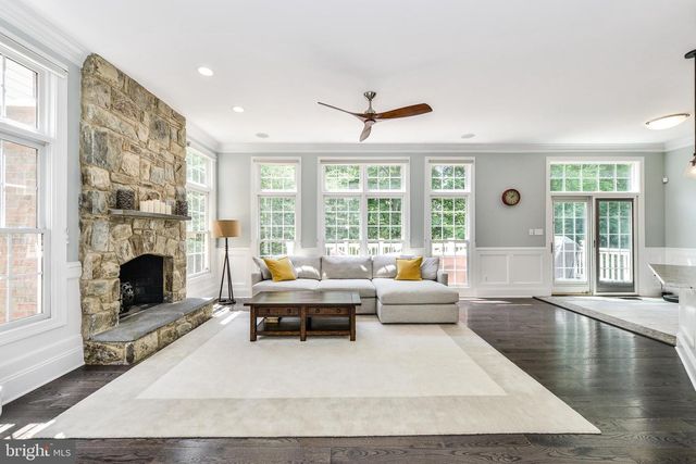 20269 ISLAND VIEW CT, Sterling, VA 20165