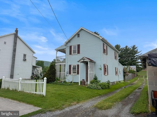 229 CHESTNUT STREET, Mount Holly Springs, PA 17065