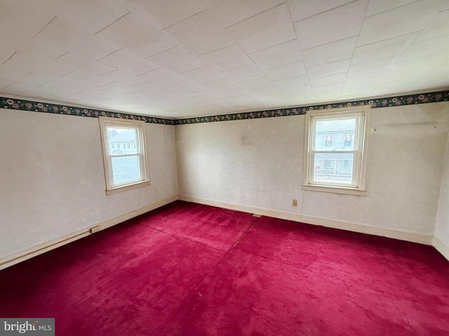 229 CHESTNUT STREET, Mount Holly Springs, PA 17065