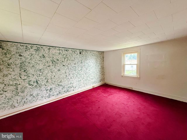 229 CHESTNUT STREET, Mount Holly Springs, PA 17065