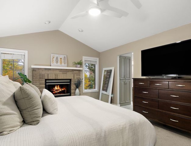4696 Fairway Hills Drive, Eagan, MN 55123