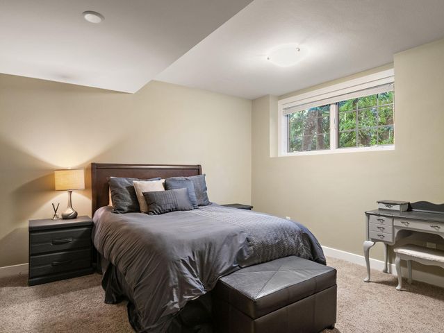 4696 Fairway Hills Drive, Eagan, MN 55123