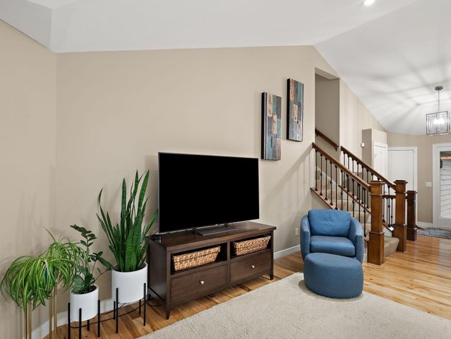 4696 Fairway Hills Drive, Eagan, MN 55123