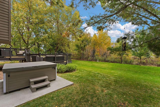 4696 Fairway Hills Drive, Eagan, MN 55123