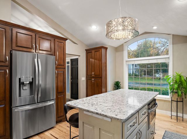 4696 Fairway Hills Drive, Eagan, MN 55123