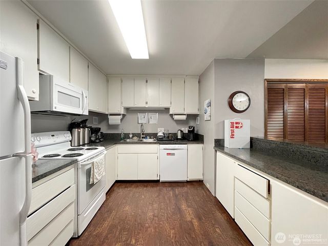 20 Eds Place, Sequim, WA 98382