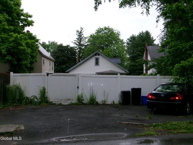 111 Sanders Avenue, Scotia, NY 12302