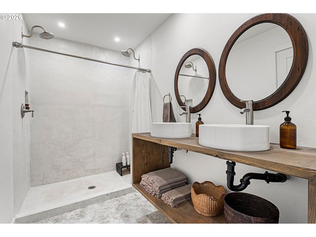 13136 Ne SUMAC Ct, Brush Prairie, WA 98606