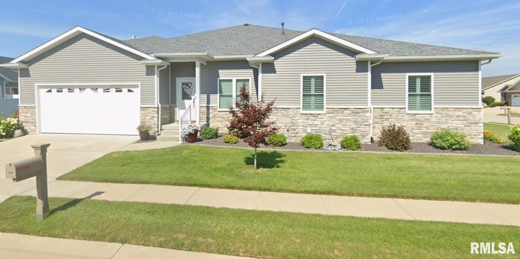 1501 Balfour Drive, Springfield, IL 62711
