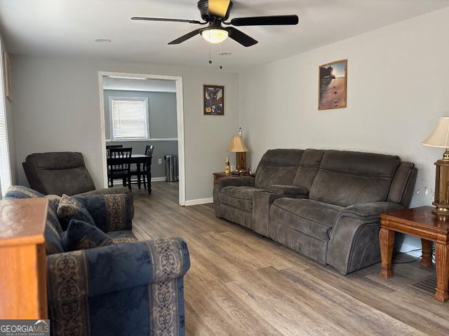 1734 Doc Mclockin, Statham, GA 30666