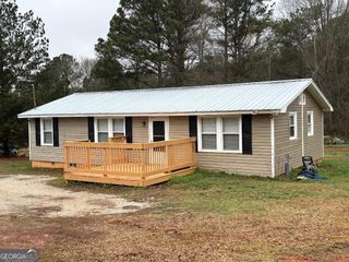 1734 Doc Mclockin, Statham, GA 30666