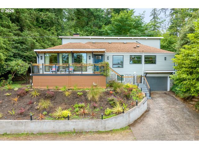 3010 FRIENDLY St, Eugene, OR 97405