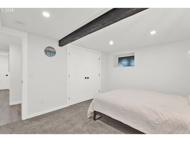 3010 FRIENDLY St, Eugene, OR 97405