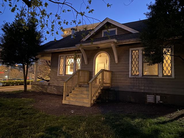 113 30th Ave, N, Nashville, TN 37203