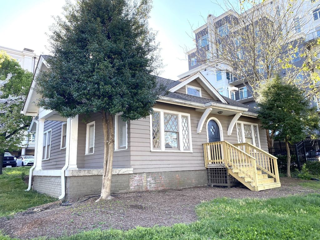 113 30th Ave, N, Nashville, TN 37203