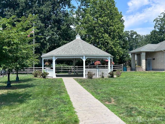 735 Station Road, Dunellen, NJ 08812