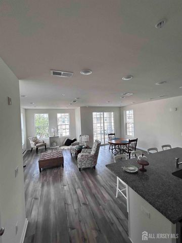 735 Station Road, Dunellen, NJ 08812