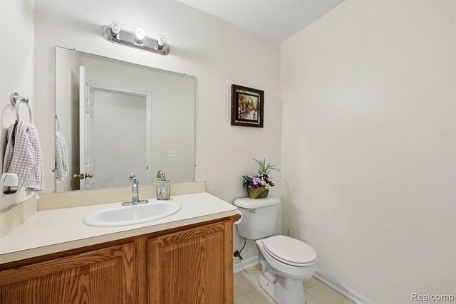 24535 Jason Drive, Flat Rock, MI 48134
