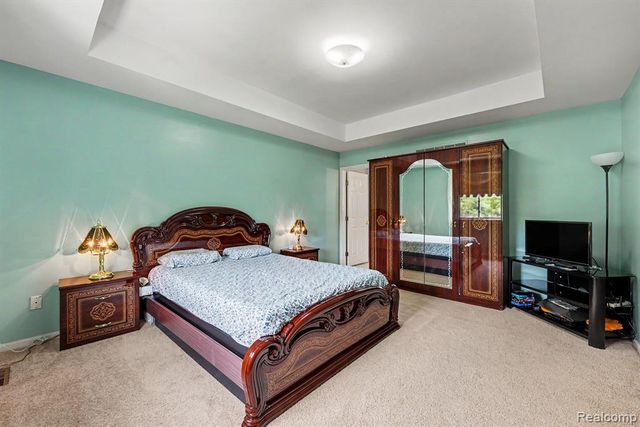 24535 Jason Drive, Flat Rock, MI 48134