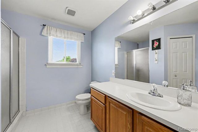 24535 Jason Drive, Flat Rock, MI 48134