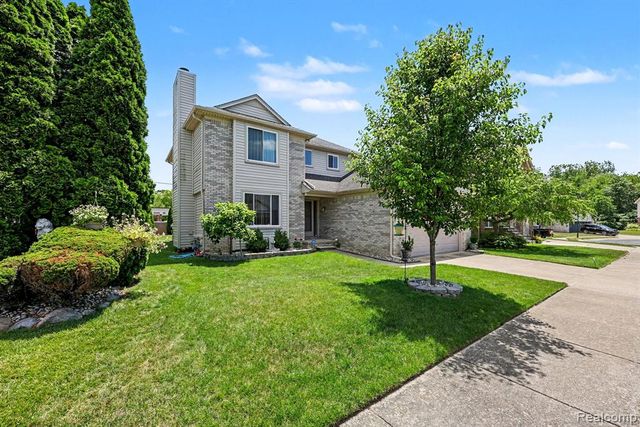 24535 Jason Drive, Flat Rock, MI 48134