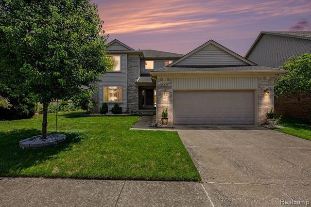 24535 Jason Drive, Flat Rock, MI 48134