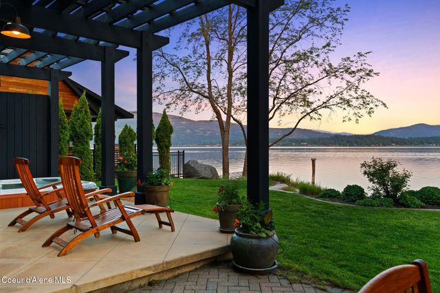 1515 Northshore Dr, Sandpoint, ID 83864