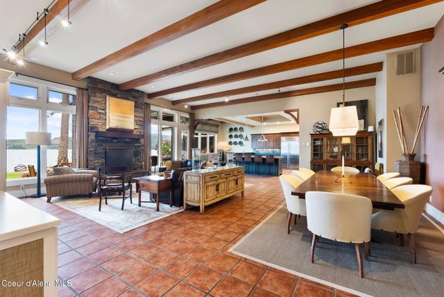 1515 Northshore Dr, Sandpoint, ID 83864
