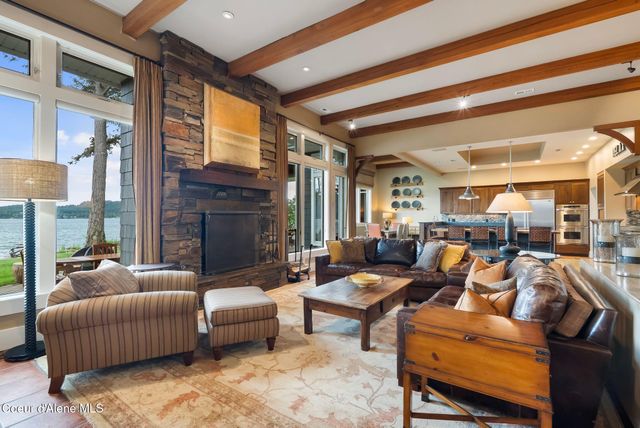 1515 Northshore Dr, Sandpoint, ID 83864