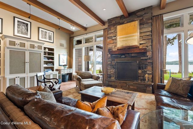 1515 Northshore Dr, Sandpoint, ID 83864