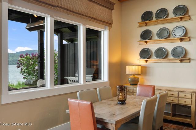 1515 Northshore Dr, Sandpoint, ID 83864