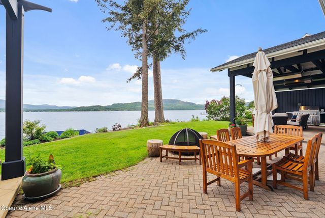 1515 Northshore Dr, Sandpoint, ID 83864