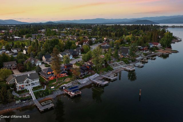 1515 Northshore Dr, Sandpoint, ID 83864