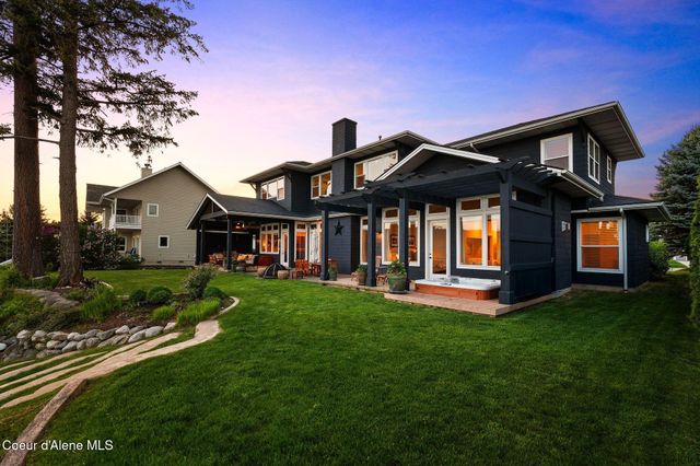 1515 Northshore Dr, Sandpoint, ID 83864